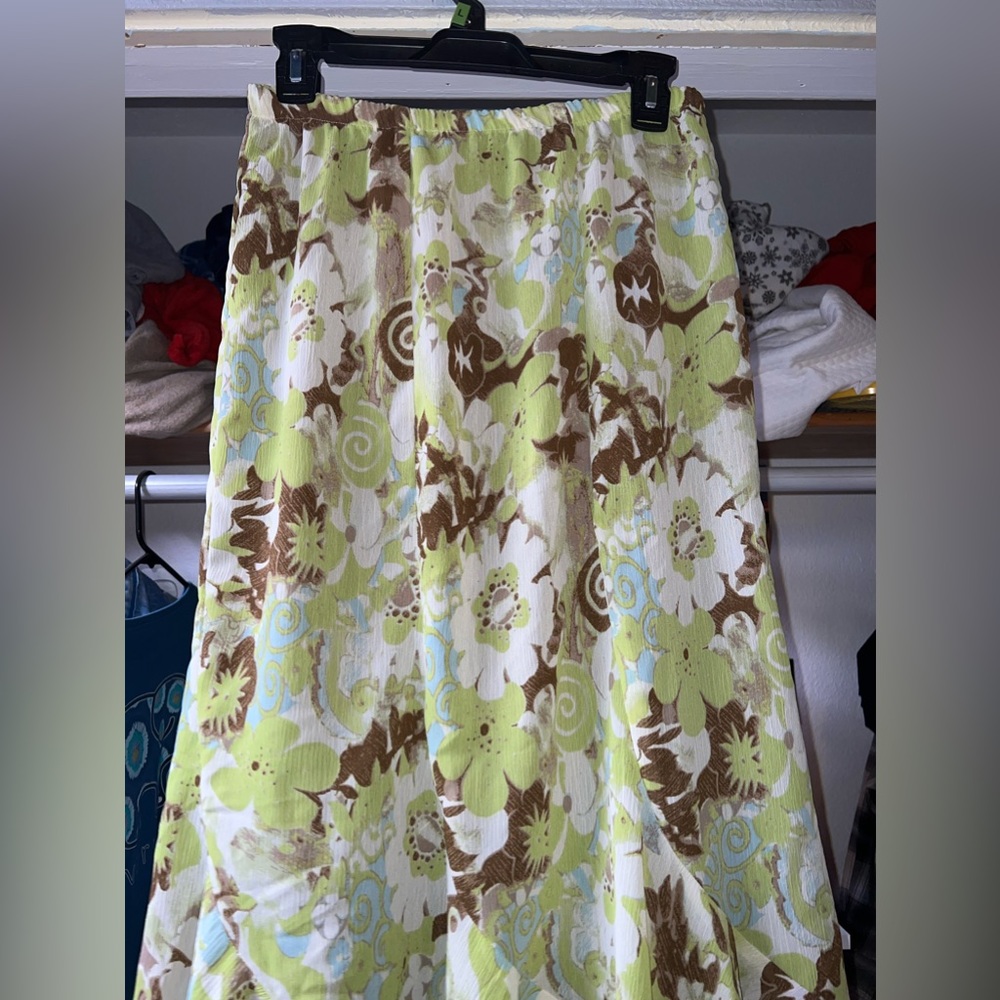 Green and brown pattered DIA skirt, good condition, barely worn